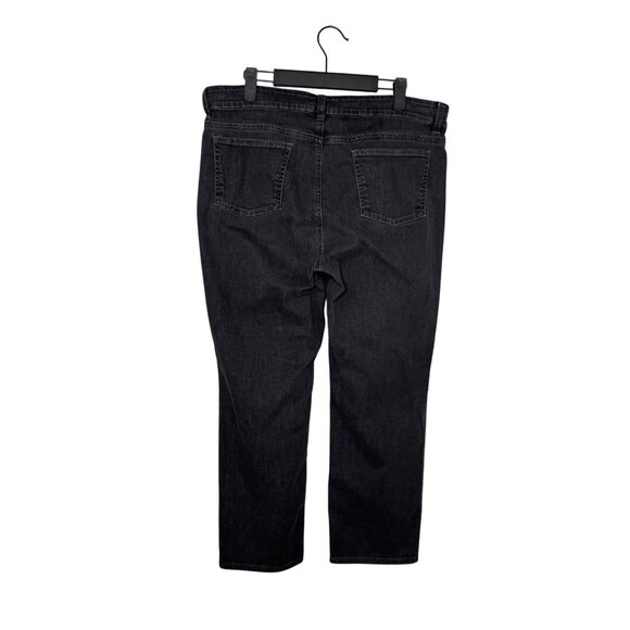 Classic Black Women's Jeans - Picture 7 of 8